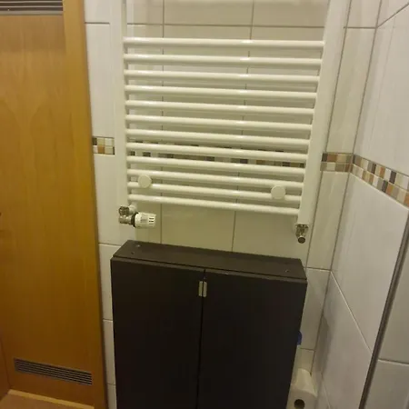 Sweet 3-room In A Location Appartement